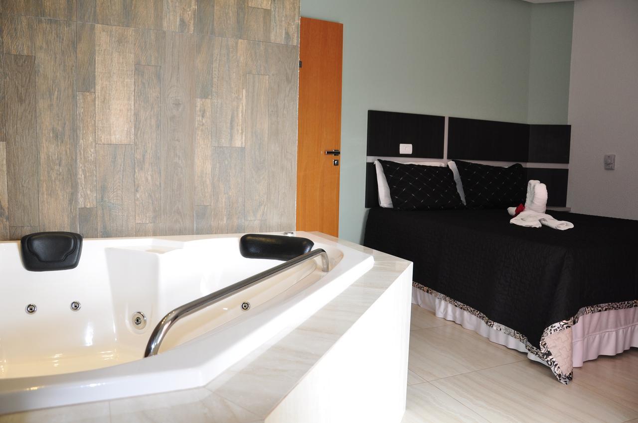 Hotel Sao Miguel Sao Miguel do Araguaia Bagian luar foto