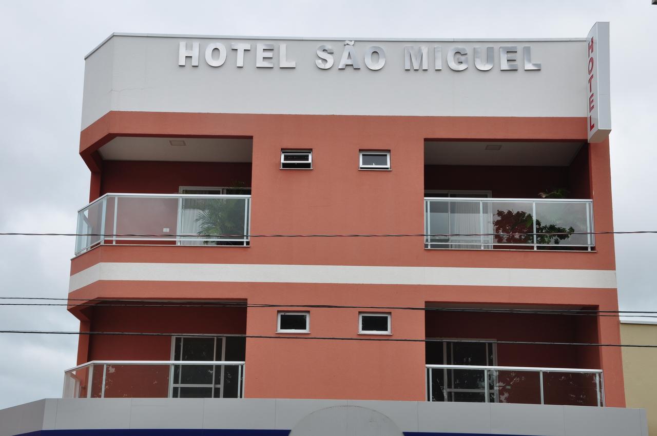 Hotel Sao Miguel Sao Miguel do Araguaia Bagian luar foto