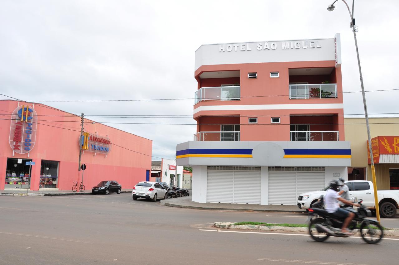 Hotel Sao Miguel Sao Miguel do Araguaia Bagian luar foto